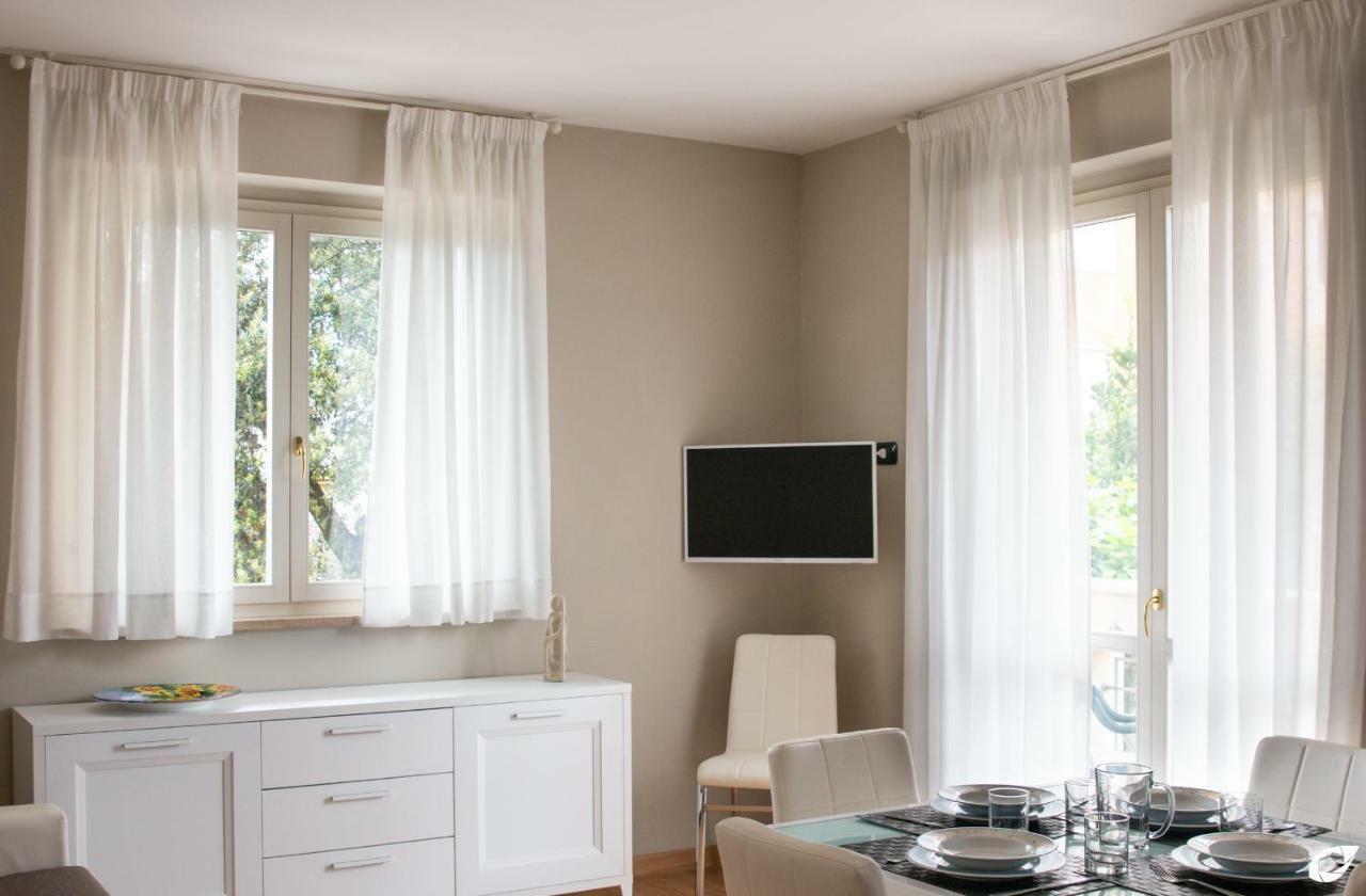 2-Bedroom Apt, With Balcony & Aircondition - 50 M From The Beach Marina di Pietrasanta Εξωτερικό φωτογραφία