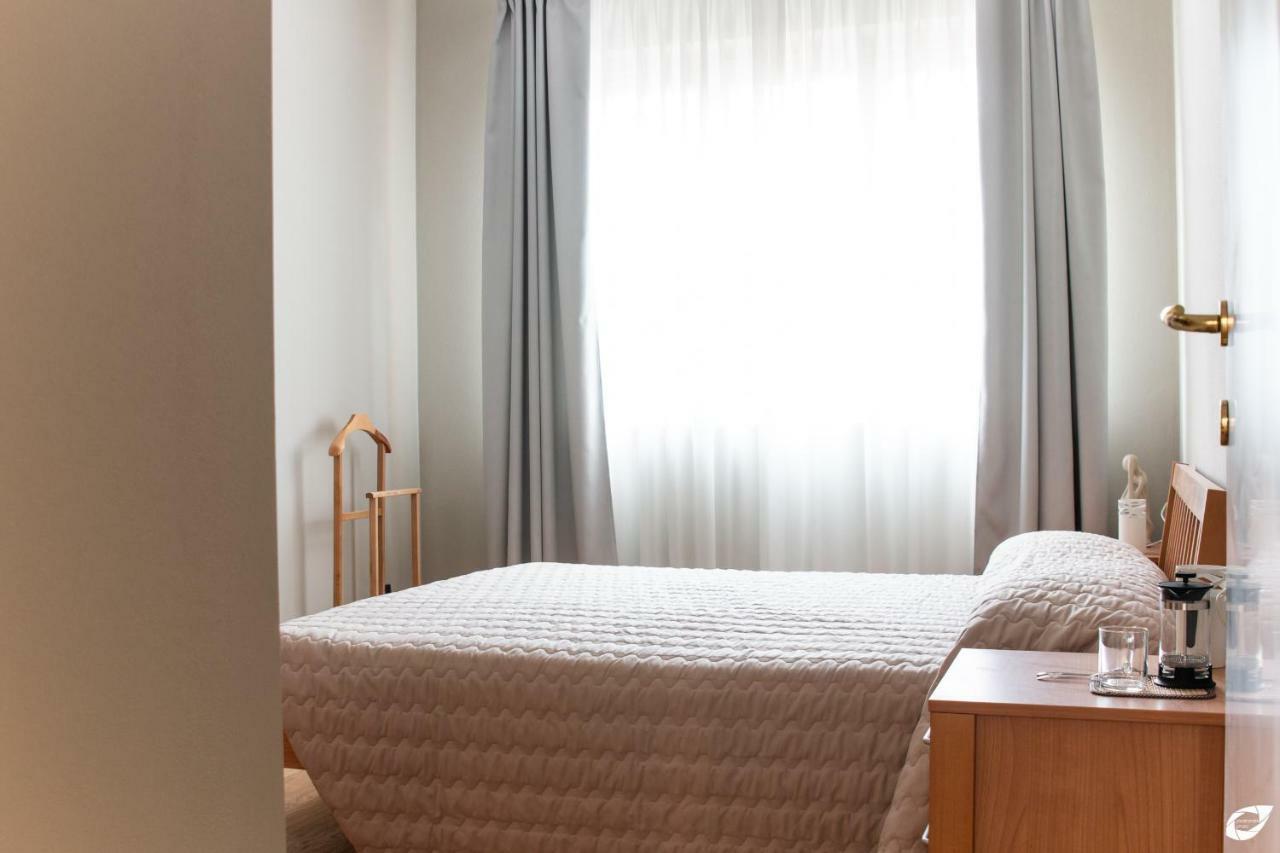 2-Bedroom Apt, With Balcony & Aircondition - 50 M From The Beach Marina di Pietrasanta Εξωτερικό φωτογραφία
