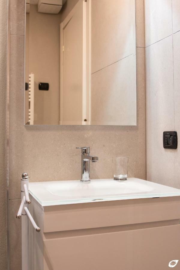 2-Bedroom Apt, With Balcony & Aircondition - 50 M From The Beach Marina di Pietrasanta Εξωτερικό φωτογραφία